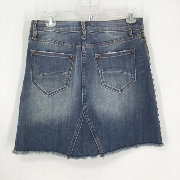 Driftwood Women’s Stef Frayed Hem Studded Denim Skirt NWT - Picture 3 of 9
